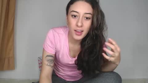 Chloe  online show from 6, 10, 2025