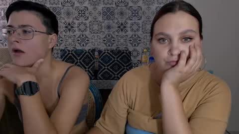 Eva and Sandra online show from 3, 3, 2025