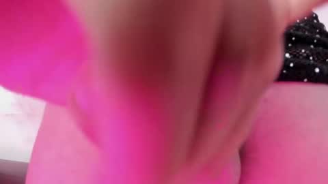 Chloe  online show from 10, 2, 2025