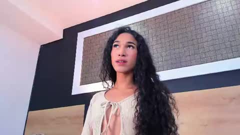 Chloe  online show from 15, 7, 2026