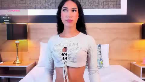 Chloe  online show from 22, 7, 2026