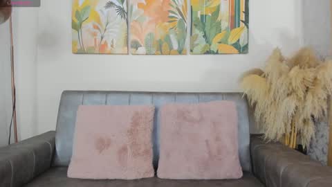 Chloee online show from 15, 9, 2025