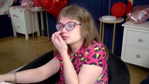 Snapshot of chloehalses chatting on 25, 2, 2026 ChloeHalses online show from 25, 2, 2026