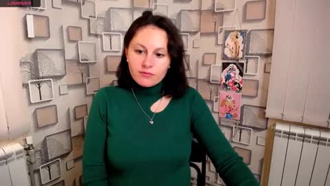 Chloe online show from 4, 10, 2025