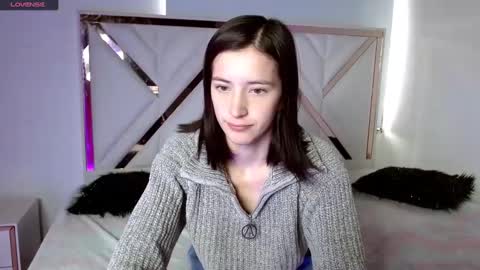 Chloe online show from 7, 3, 2025