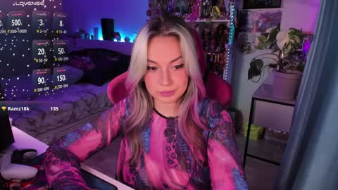 ChloeKohaku online show from 6, 12, 2024