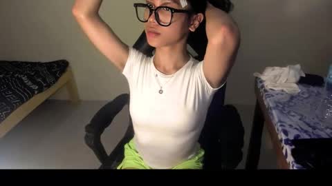 chloelana online show from 17, 1, 2026