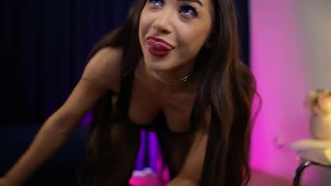 chloemin_ online show from 26, 9, 2025