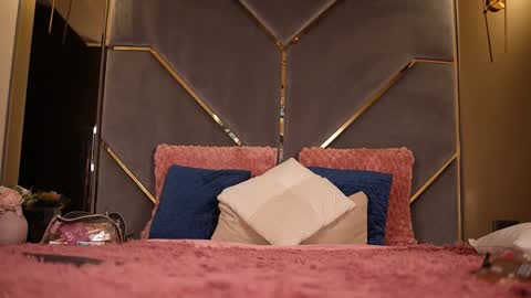 Snapshot of chloemin_ chatting on 4, 3, 2026 chloemin_ online show from 4, 3, 2026