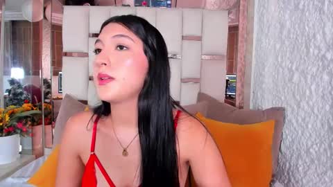 Snapshot of chloeriveraa chatting on 24, 11, 2025 Chloe online show from 24, 11, 2025