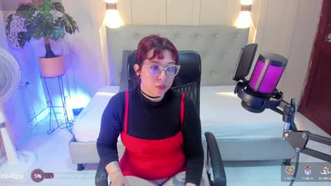 Chloe rosse online show from 9, 1, 2025