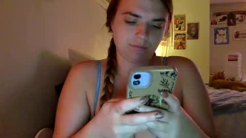 Chloe Lane online show from 25, 9, 2025