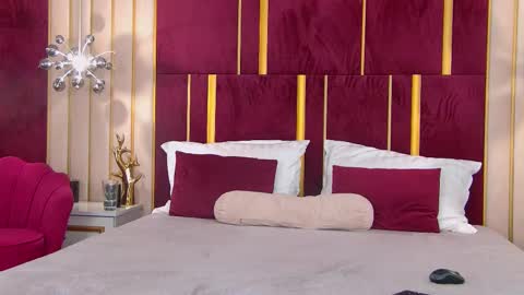 Chloe online show from 26, 2, 2025