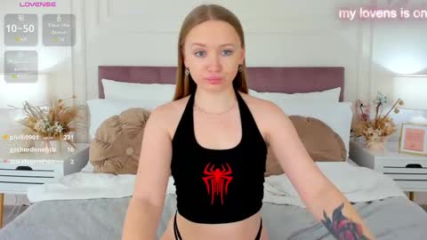 Snapshot of chloesug chatting on 6, 3, 2025 Chloe online show from 6, 3, 2025