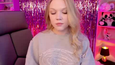 ChloeWight online show from 14, 4, 2026