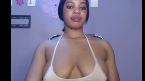 Snapshot of choco_chocox chatting on 2, 2, 2025 ESTHER online show from 2, 2, 2025