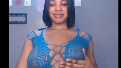 Snapshot of choco_chocox chatting on 5, 2, 2025 ESTHER online show from 5, 2, 2025