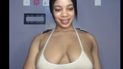 Snapshot of choco_chocox chatting on 19, 2, 2025 ESTHER online show from 19, 2, 2025
