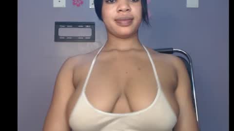 Snapshot of choco_chocox chatting on 20, 2, 2025 ESTHER online show from 20, 2, 2025