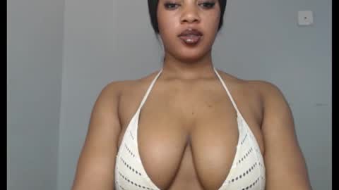 Snapshot of choco_chocox chatting on 22, 9, 2025 ESTHER online show from 22, 9, 2025