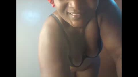 Snapshot of chocobabe002 chatting on 25, 1, 2025 chocobabe002 online show from 25, 1, 2025