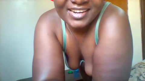 Snapshot of chocobabe002 chatting on 20, 9, 2025 chocobabe002 online show from 20, 9, 2025