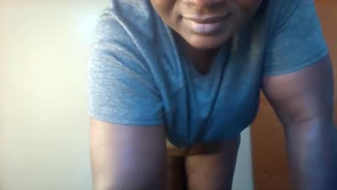 Snapshot of chocobabe002 chatting on 27, 9, 2025 chocobabe002 online show from 27, 9, 2025