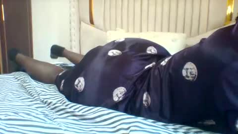 Snapshot of chocobabe002 chatting on 25, 11, 2025 chocobabe002 online show from 25, 11, 2025