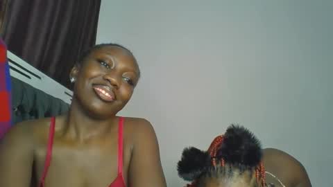 Snapshot of chocobear22 chatting on 26, 11, 2025 chocobear22 online show from 26, 11, 2025