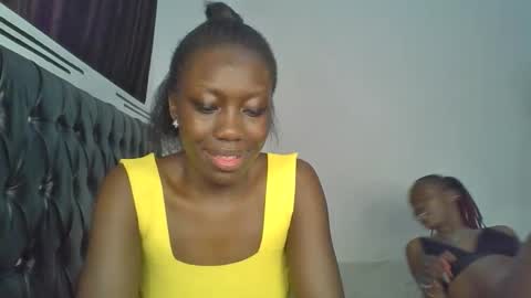 Snapshot of chocobear22 chatting on 27, 11, 2025 chocobear22 online show from 27, 11, 2025