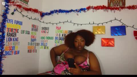 Snapshot of chocolatebunnyxx69 chatting on 10, 12, 2024 Melina online show from 10, 12, 2024