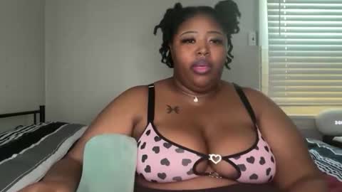 Snapshot of chocolatebunnyxx69 chatting on 22, 4, 2026 Melina online show from 22, 4, 2026