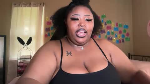 Snapshot of chocolatebunnyxx69 chatting on 24, 5, 2026 Melina online show from 24, 5, 2026