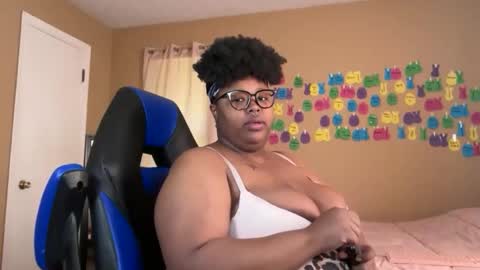 Snapshot of chocolatebunnyxx69 chatting on 29, 5, 2026 Melina online show from 29, 5, 2026