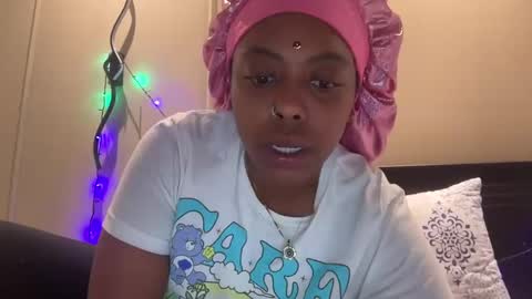 ChocolateCakeQueen online show from 31, 12, 2024