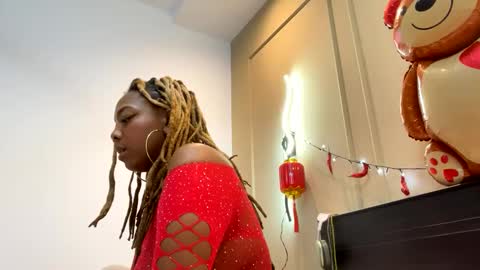 ChocolateCakeQueen online show from 15, 2, 2025