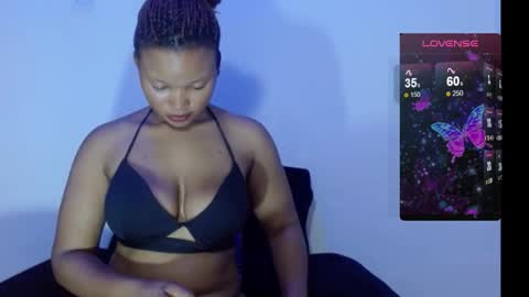 chocolatemilkebony online show from 24, 2, 2025