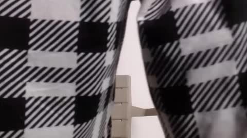 Snapshot of chocolatesuizo chatting on 17, 12, 2025 Diamond online show from 17, 12, 2025