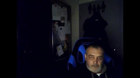 Chris online show from 1, 11, 2025