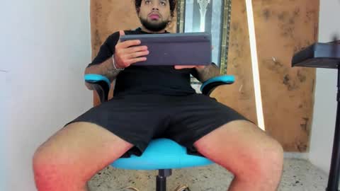 Snapshot of chris_evans00 chatting on 20, 2, 2026 chris_evans00 online show from 20, 2, 2026