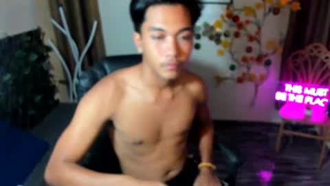 chris_hardfucker online show from 22, 12, 2025