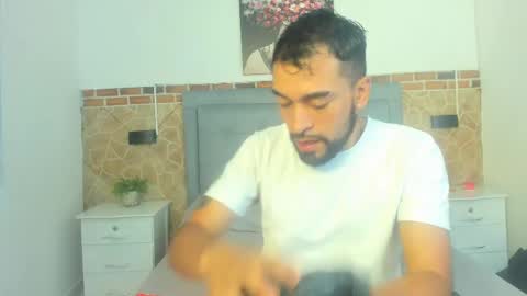 Snapshot of chris_kizz chatting on 20, 12, 2024 chris_kizz online show from 20, 12, 2024