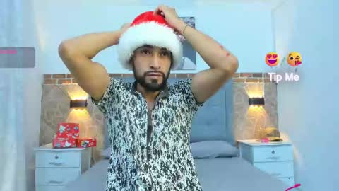 Snapshot of chris_kizz chatting on 23, 12, 2024 chris_kizz online show from 23, 12, 2024