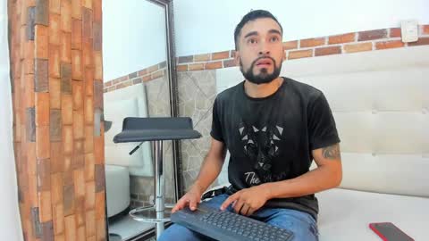 Snapshot of chris_kizz chatting on 30, 12, 2024 chris_kizz online show from 30, 12, 2024