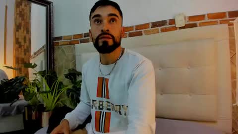 Snapshot of chris_kizz chatting on 12, 1, 2025 chris_kizz online show from 12, 1, 2025