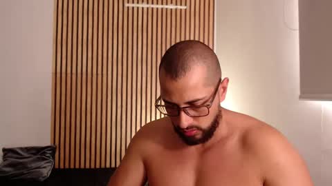 cris         Twitter magnum101010 insta magnumc20 online show from 3, 11, 2025