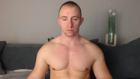 Snapshot of chrisbigbiceps chatting on 24, 1, 2025 chrisbigbiceps online show from 24, 1, 2025