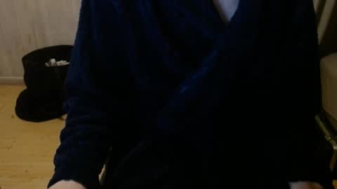 Snapshot of chriser_xxx chatting on 4, 1, 2025 chriser_xxx online show from 4, 1, 2025