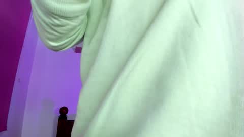 Snapshot of chrisstianford chatting on 20, 11, 2025 Hi dont forguet to follow me online show from 20, 11, 2025