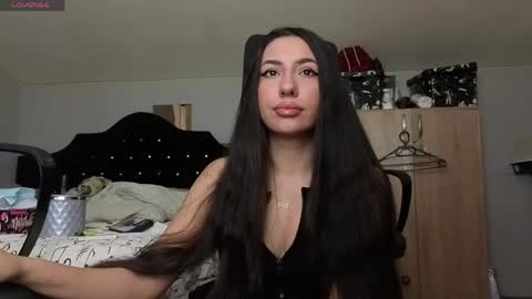 Chrissy online show from 5, 4, 2026